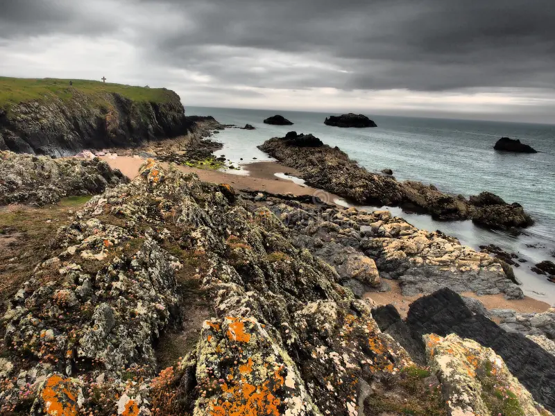 Isle of Anglesey vs Isle of Wight